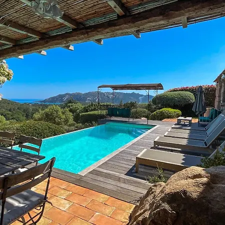 Bergerie De Luxe Avec Piscine Chauffee Vue Sur La Baie De Santa Giulia